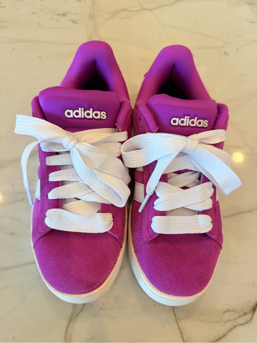 Adidas Cloudfoam Comfort Women’s 6.5 Pink Magenta Suede White Sneakers